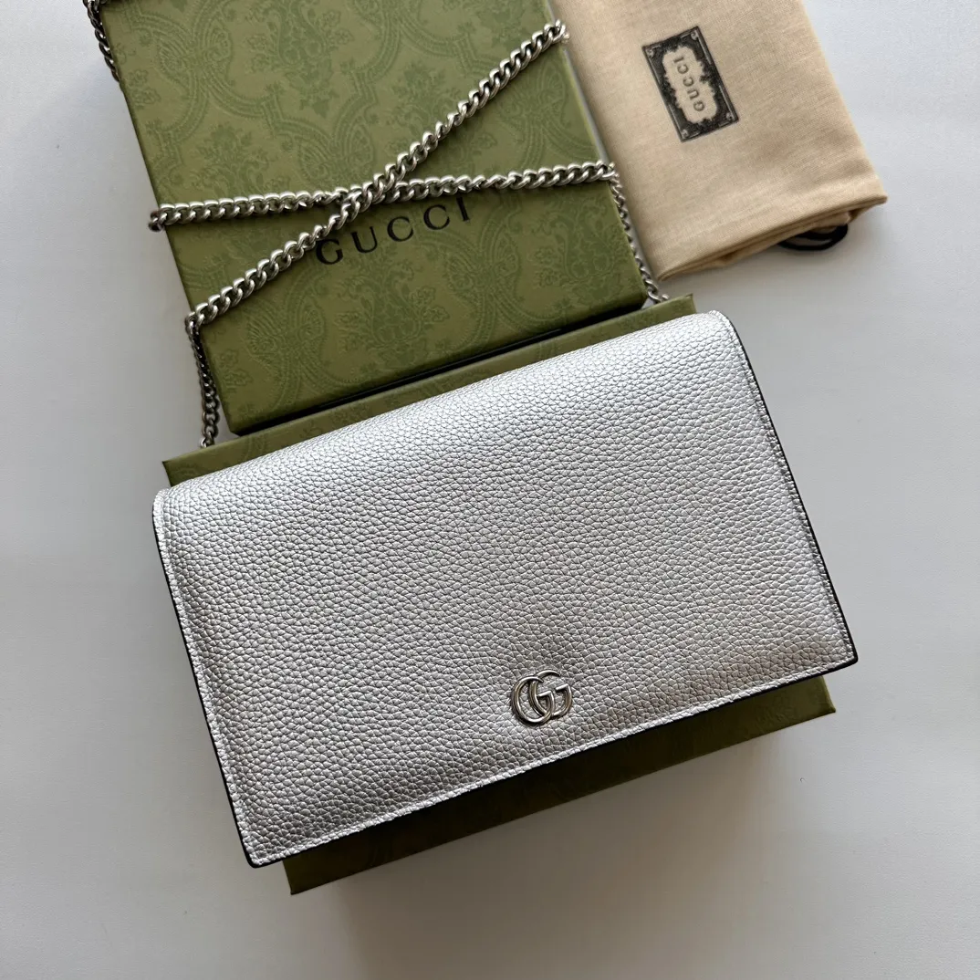 Gucci Wallets & Purse-130