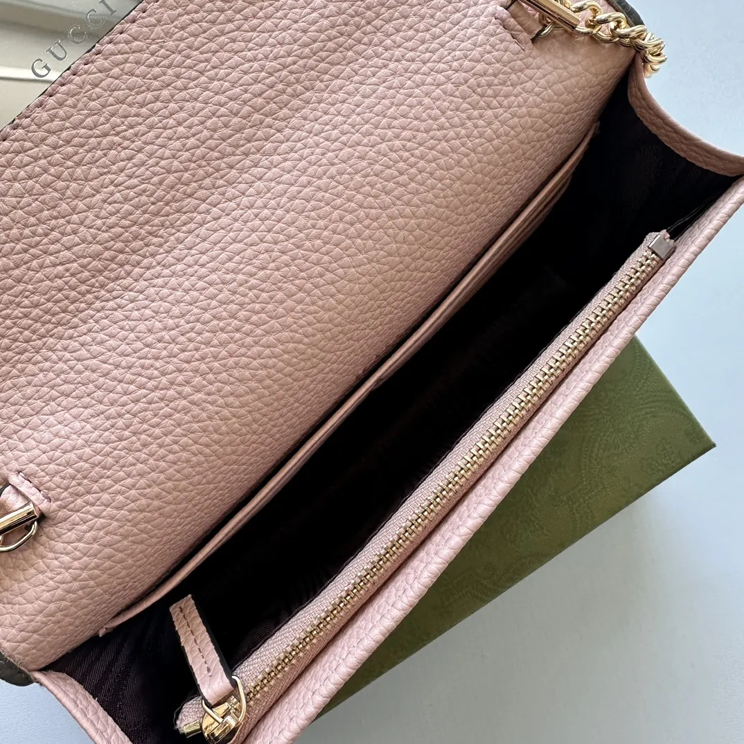 Alternative view of Gucci Wallets & Purse-131