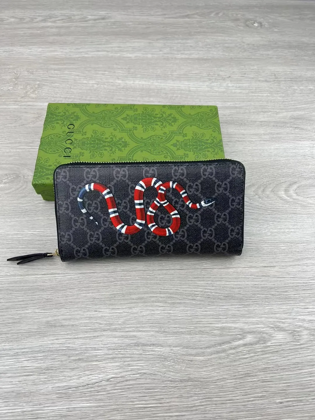 Gucci Wallets & Purse-153