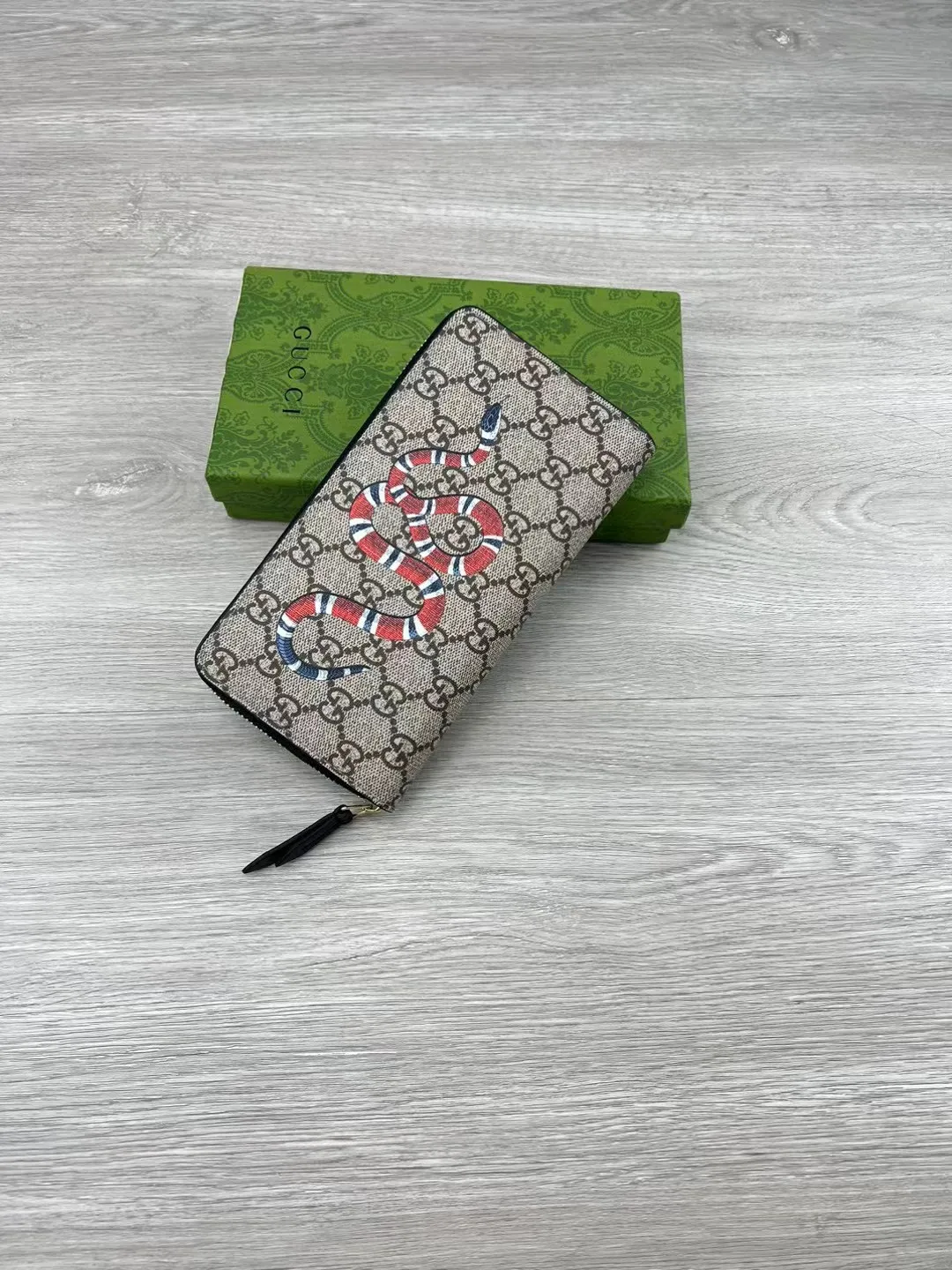 Alternative view of Gucci Wallets & Purse-154