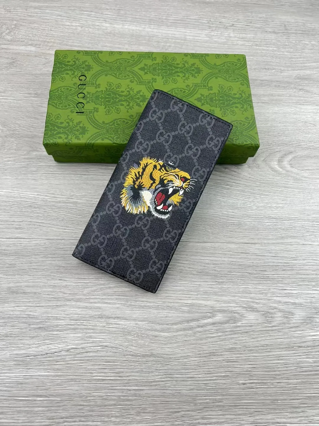 Gucci Wallets & Purse-159
