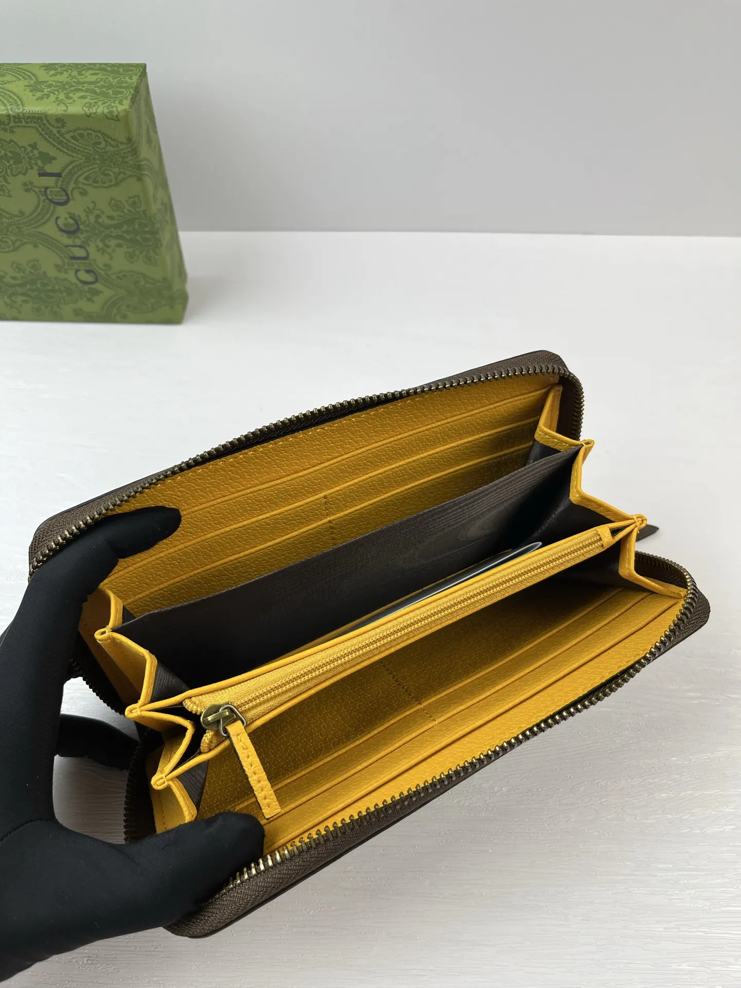 Gucci Wallets & Purse-177 - Image 9