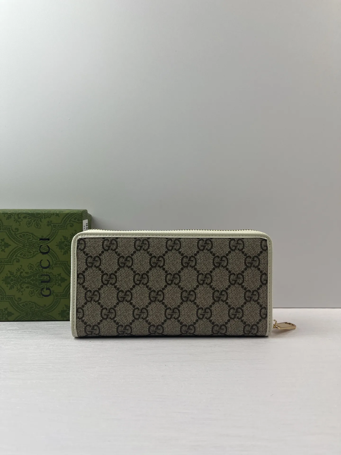 Alternative view of Gucci Wallets & Purse-277
