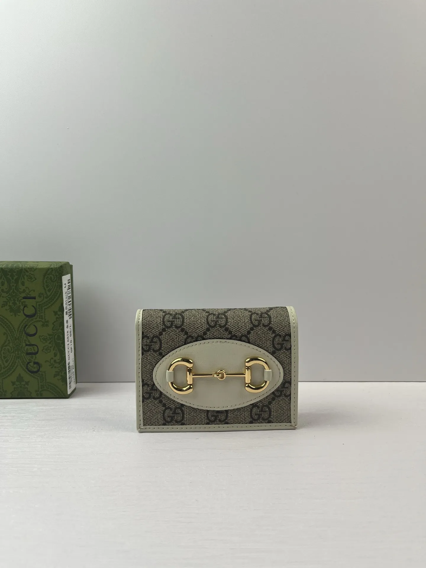 Gucci Wallets & Purse-280