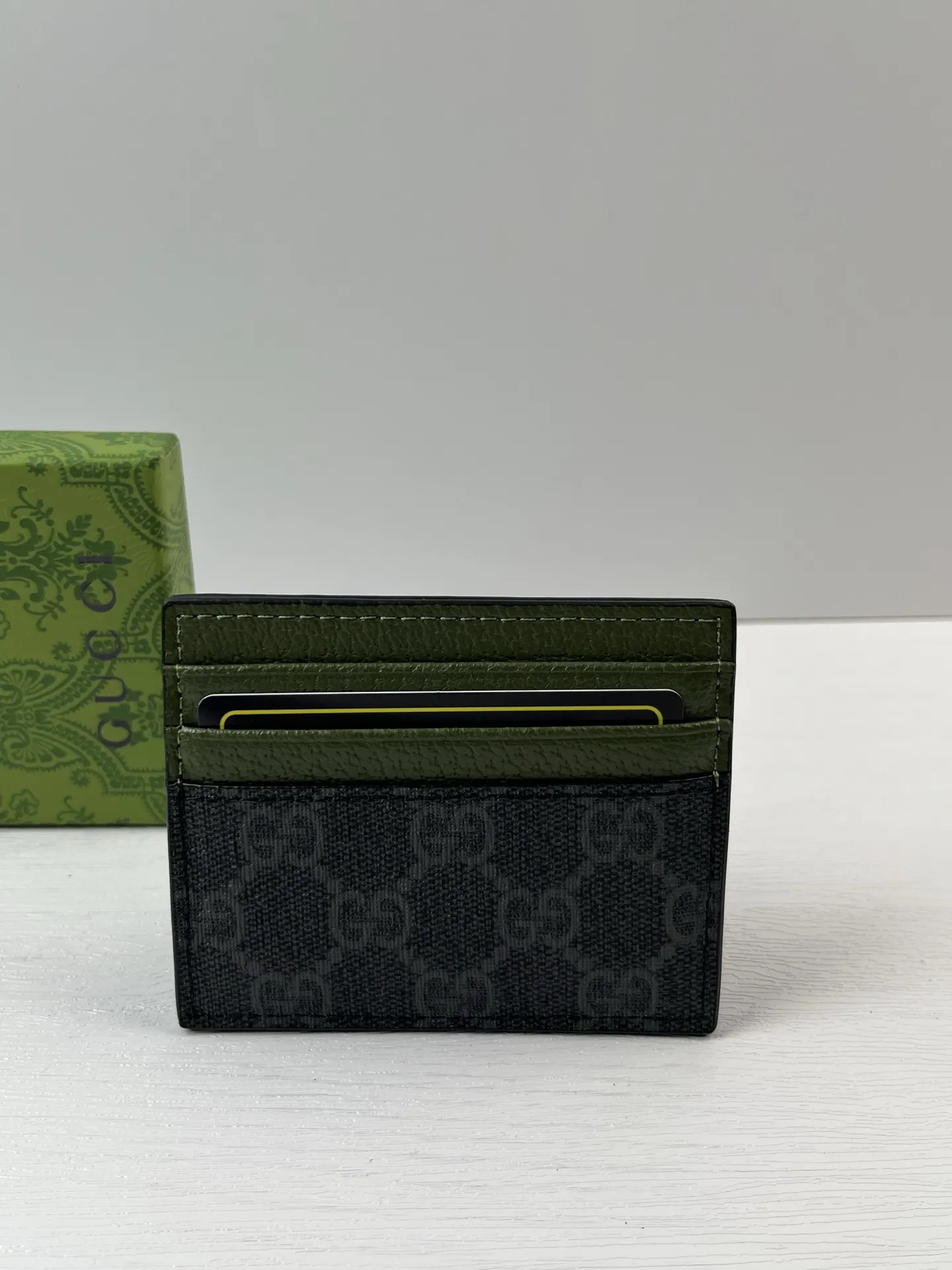 Alternative view of Gucci Wallets & Purse-301