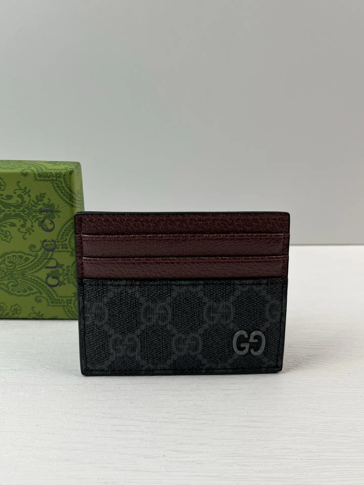 Gucci Wallets & Purse-302