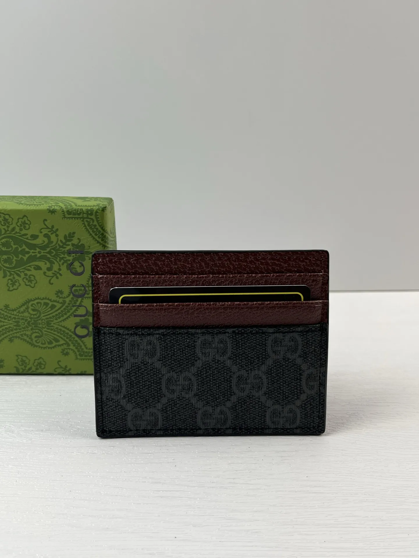 Alternative view of Gucci Wallets & Purse-302