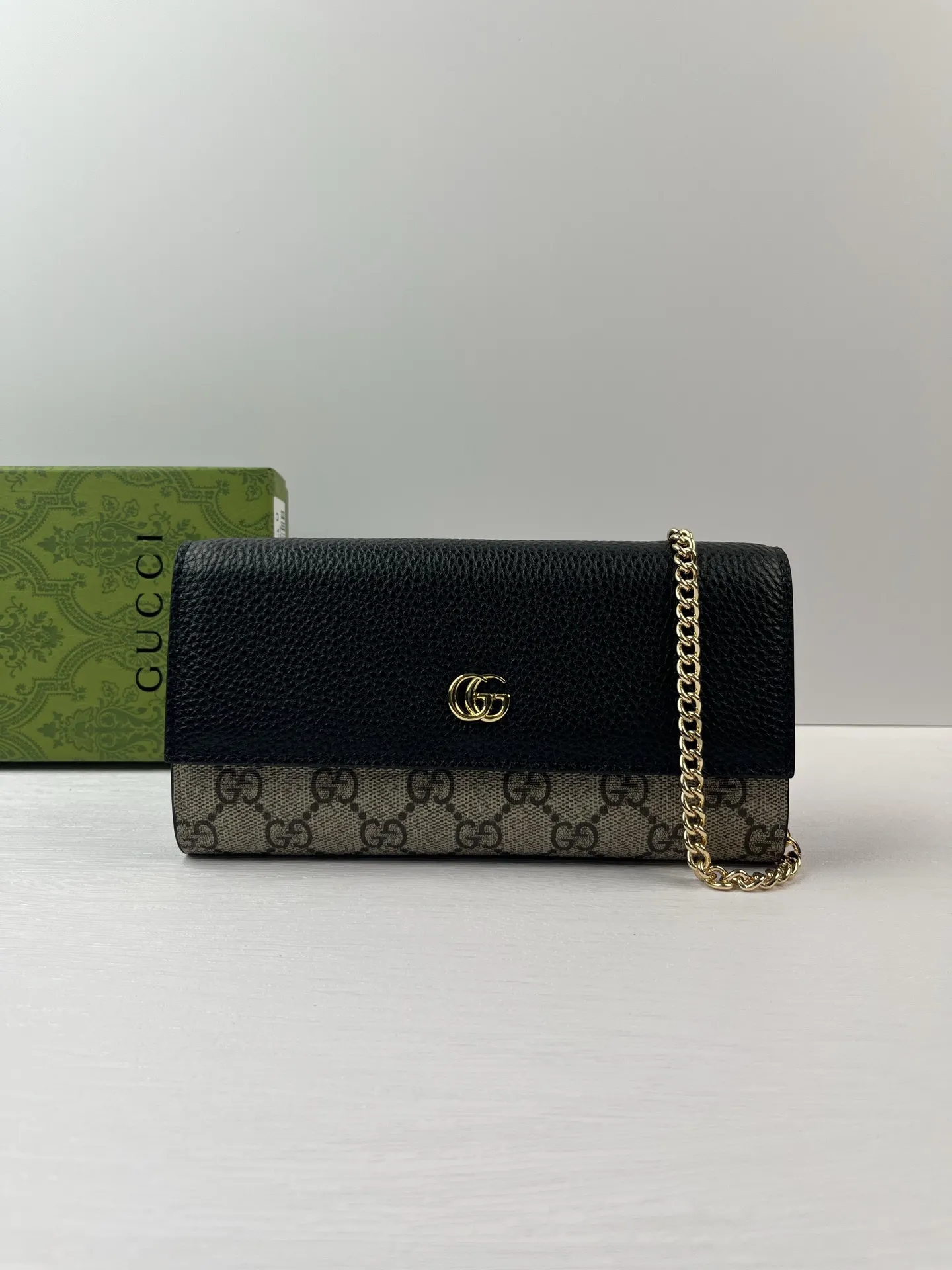 Gucci Wallets & Purse-304