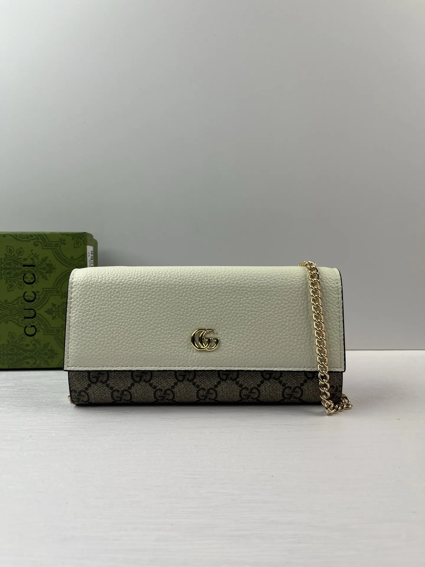 Gucci Wallets & Purse-305