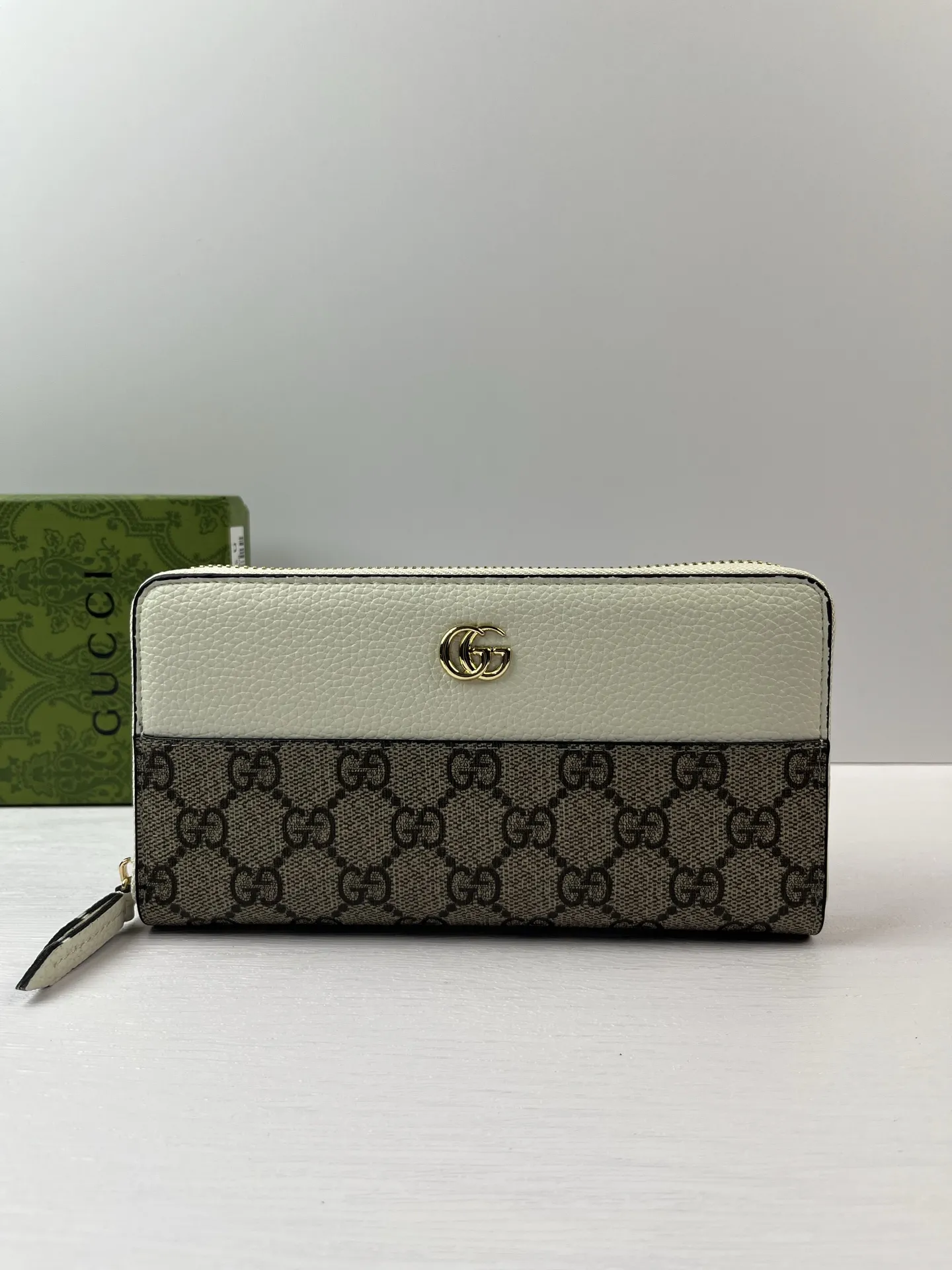 Gucci Wallets & Purse-306