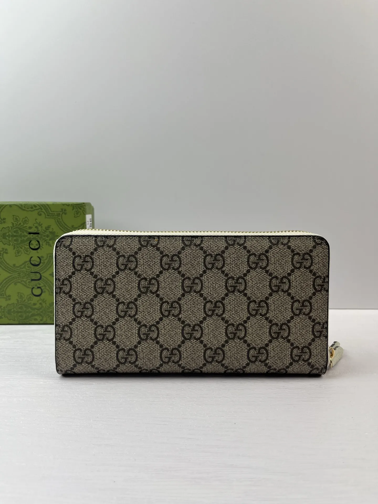 Alternative view of Gucci Wallets & Purse-306