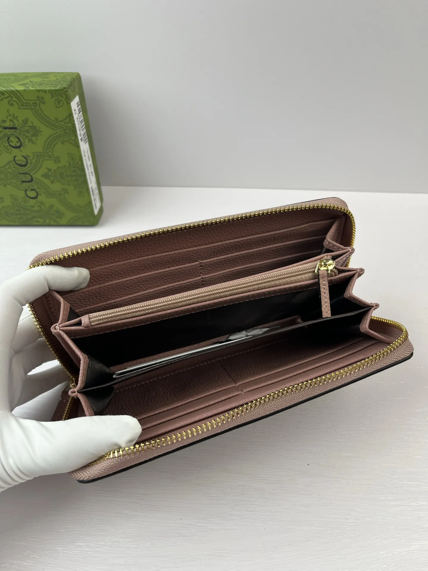Gucci Wallets & Purse-307 - Image 8