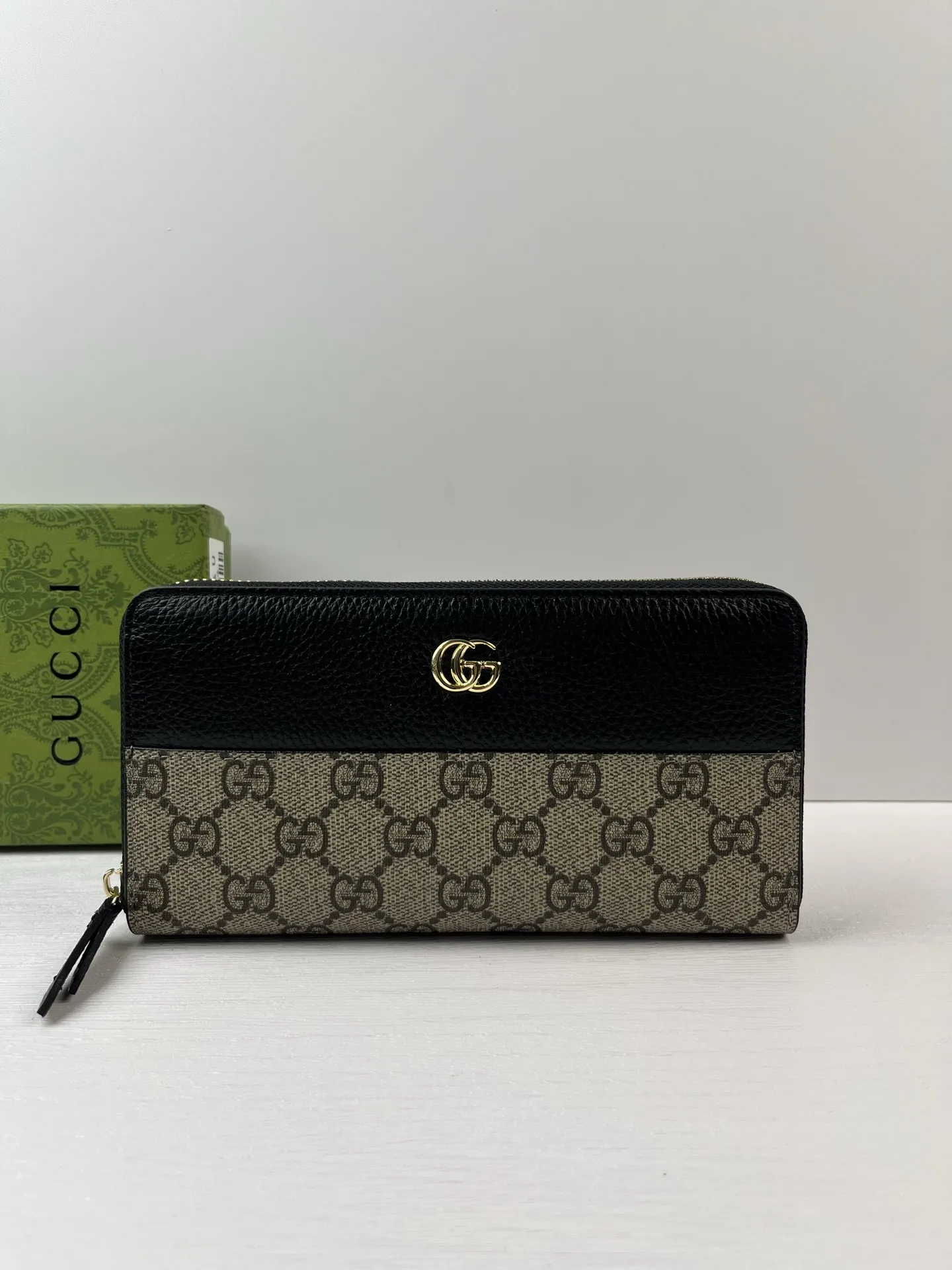 Gucci Wallets & Purse-308