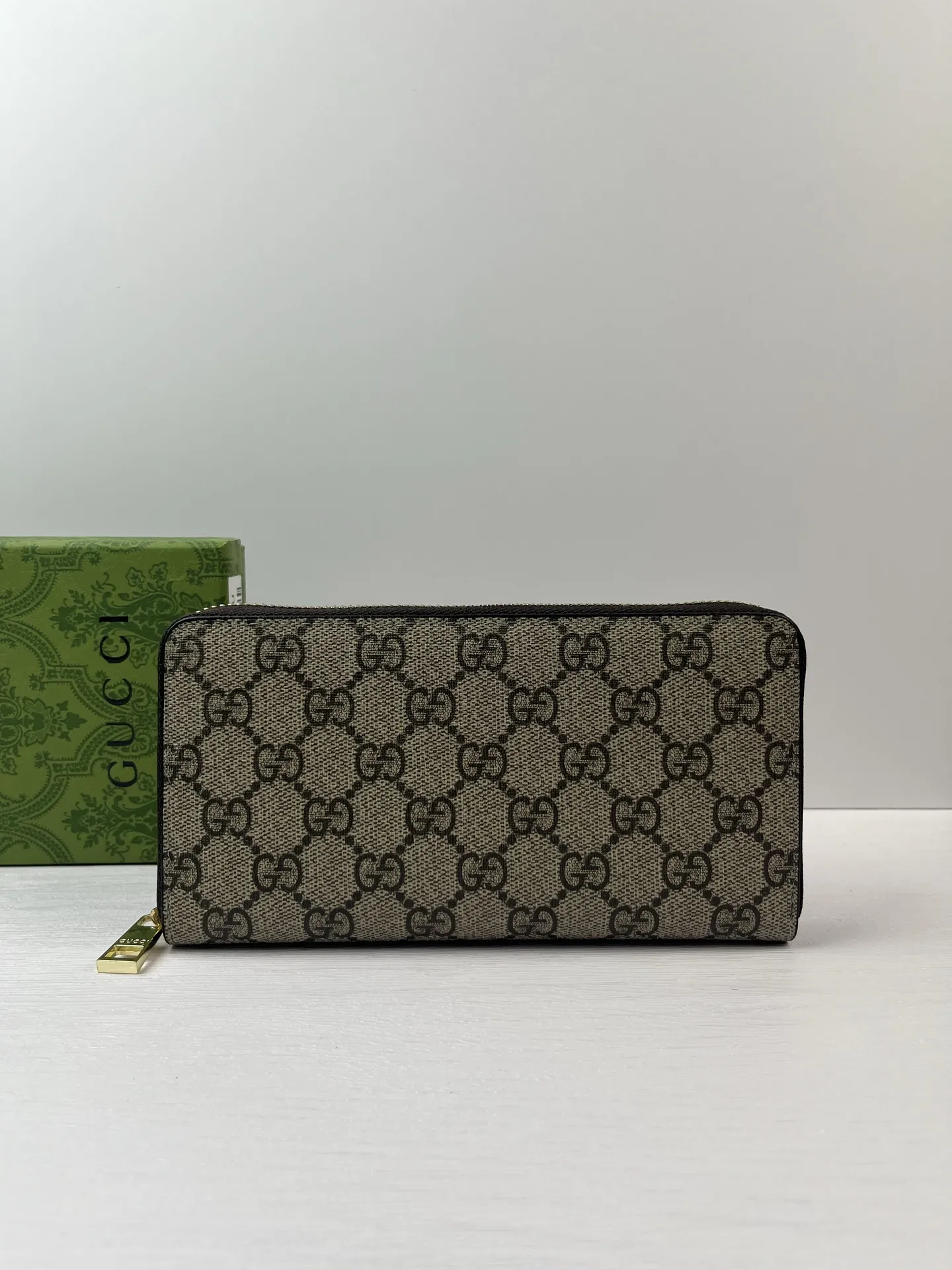 Gucci Wallets & Purse-317