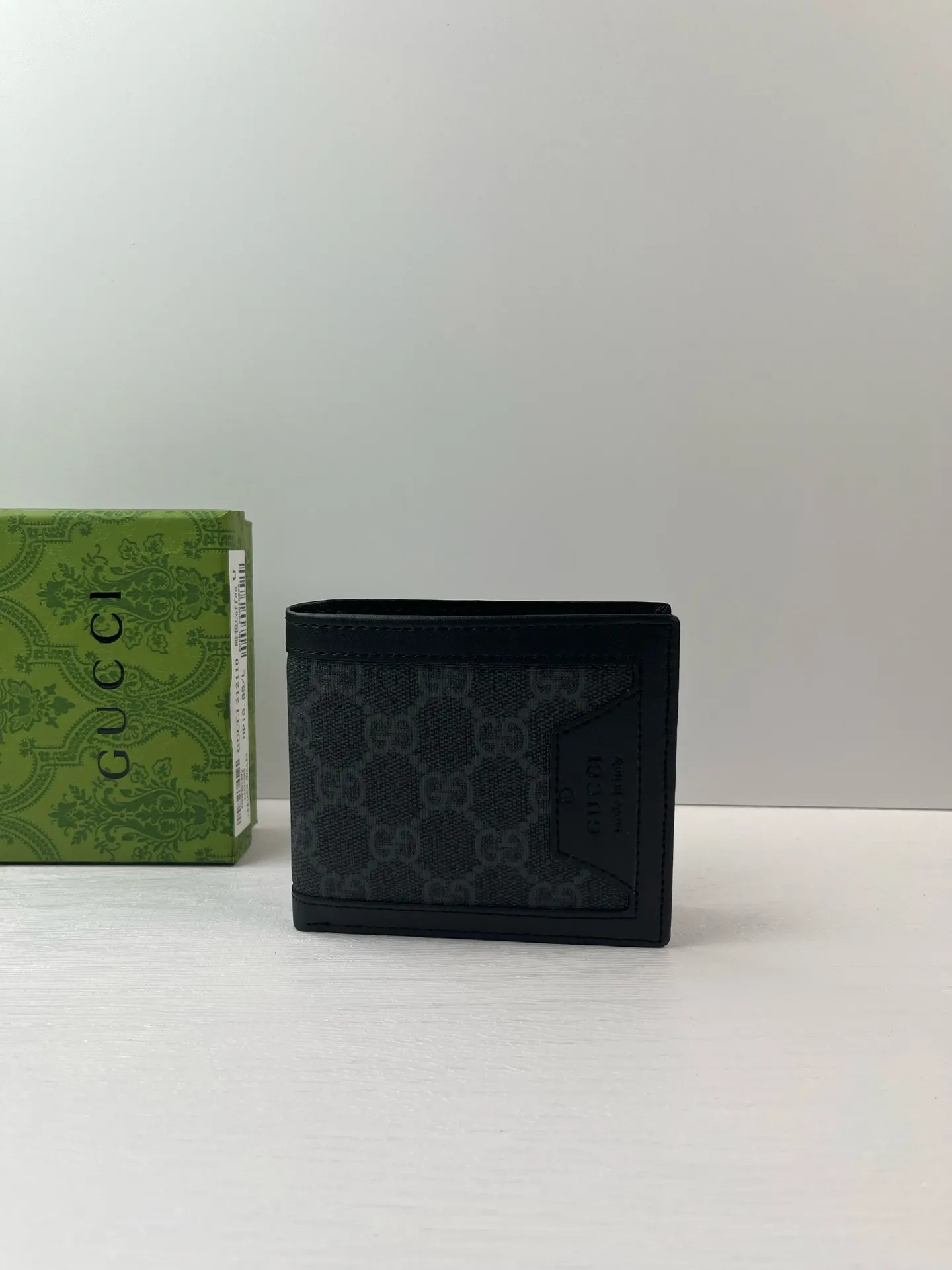 Gucci Wallets & Purse-318