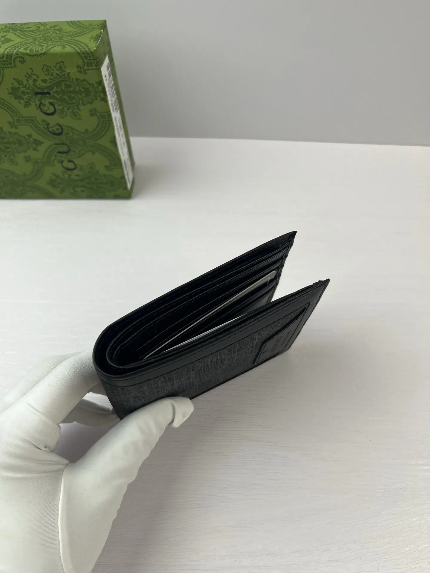 Alternative view of Gucci Wallets & Purse-318