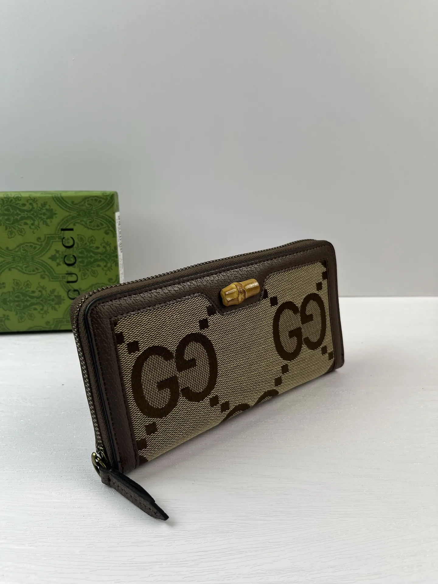 Alternative view of Gucci Wallets & Purse-352