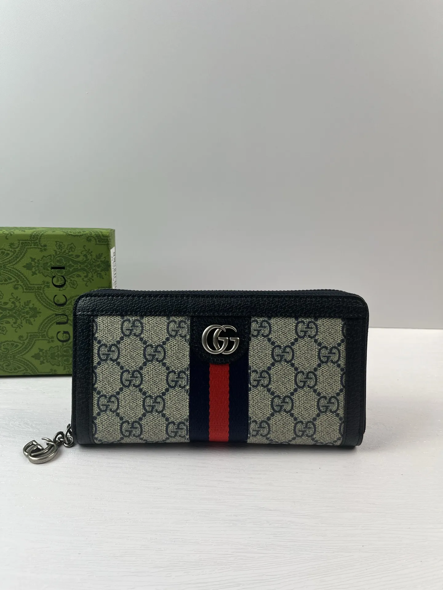 Gucci Wallets & Purse-357