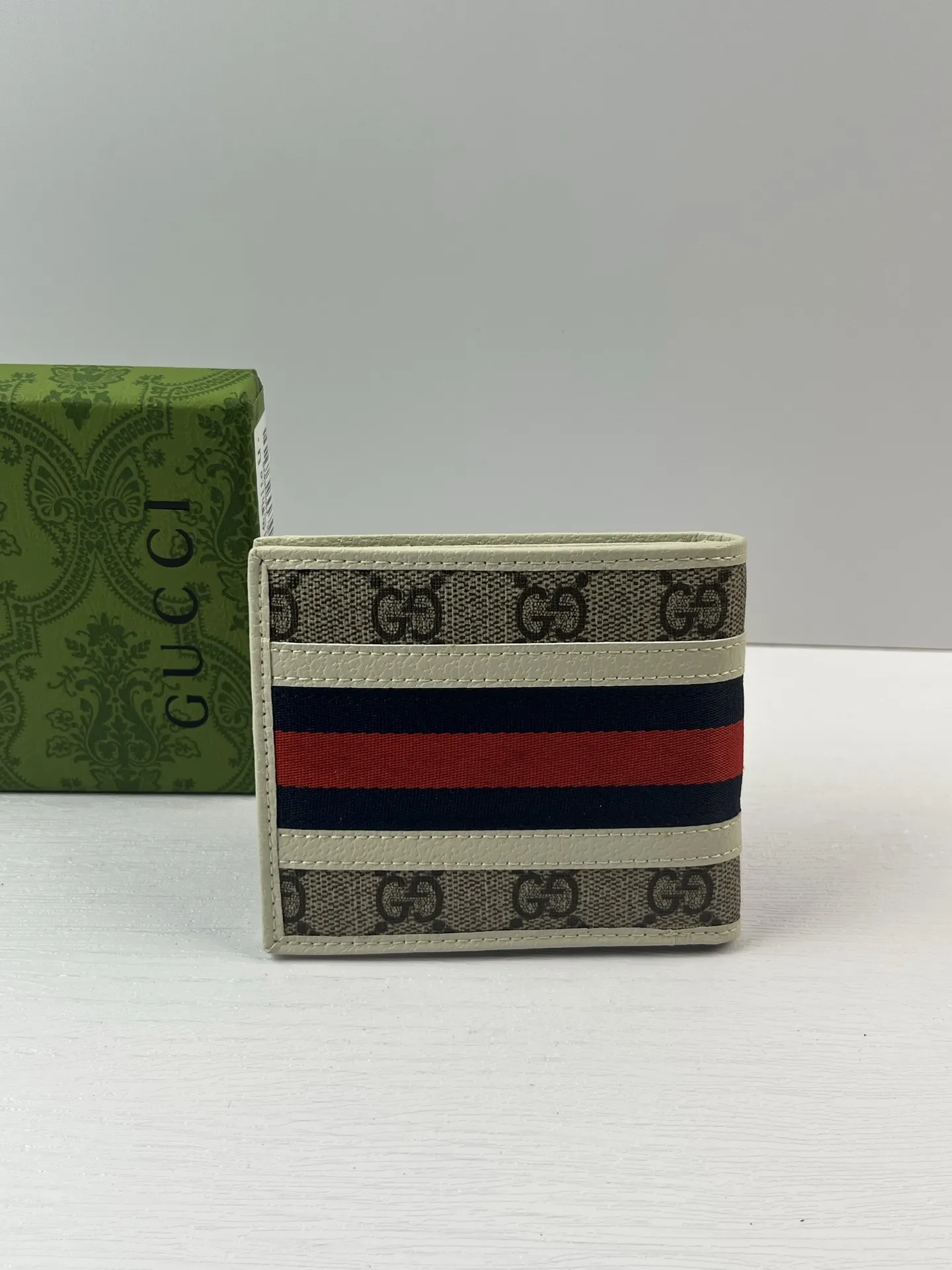 Alternative view of Gucci Wallets & Purse-365