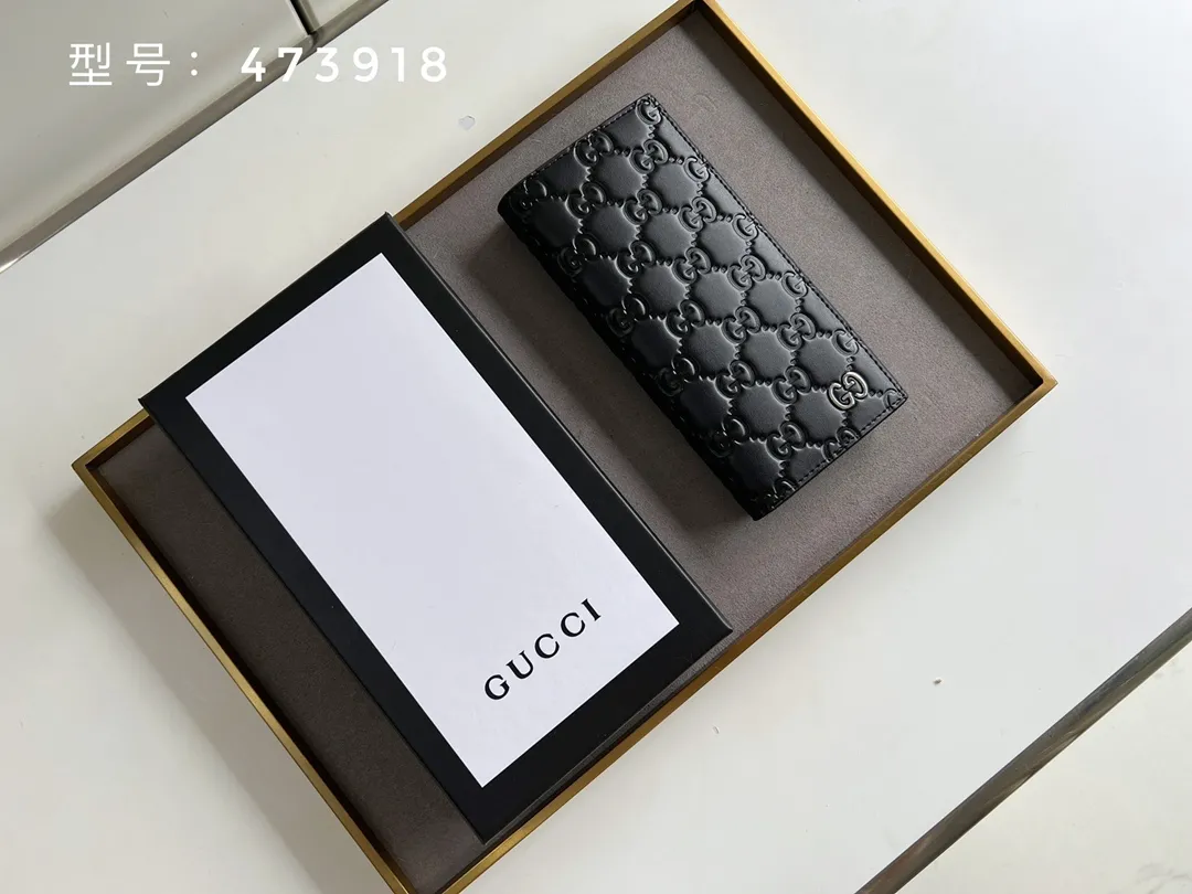 Gucci Wallets & Purse-385