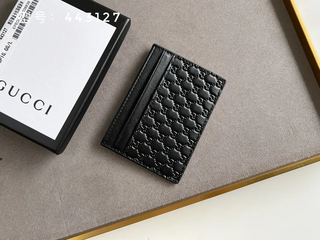 Gucci Wallets & Purse-389