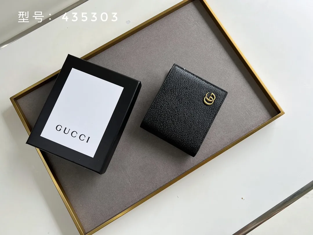Gucci Wallets & Purse-393