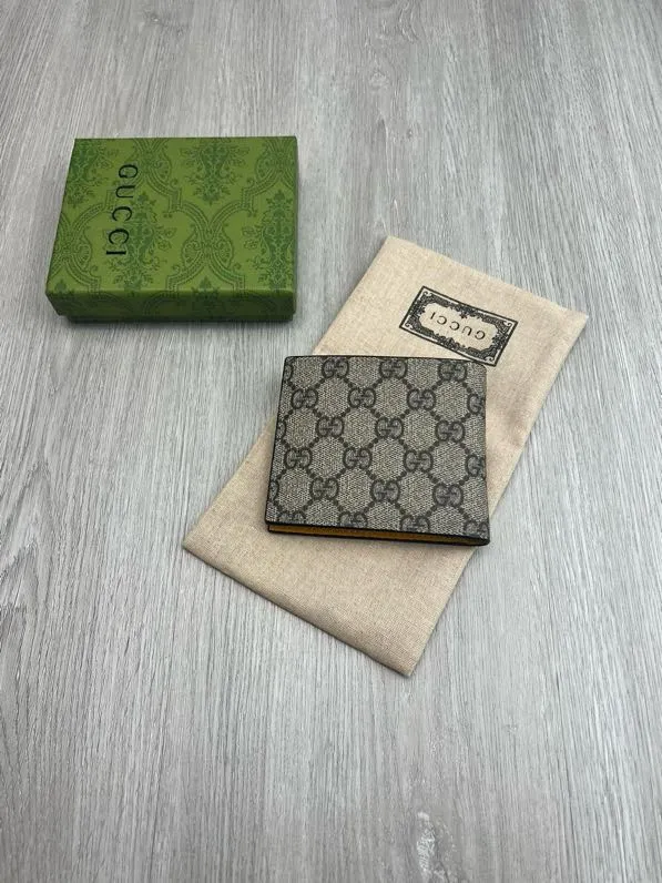 Alternative view of Gucci Wallets & Purse-400