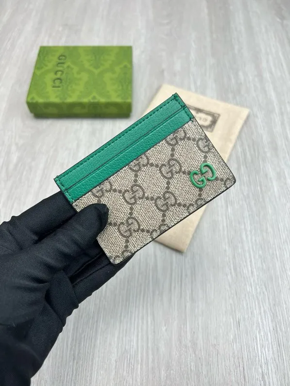Gucci Wallets & Purse-405