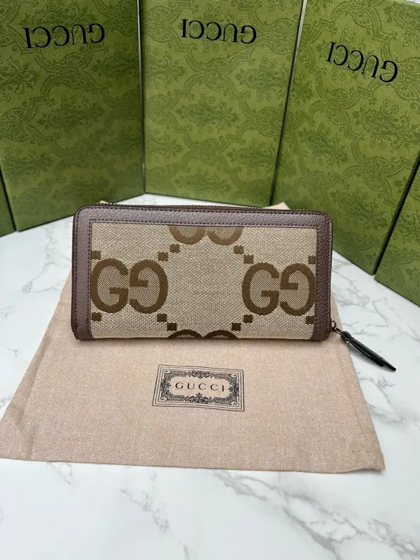 Alternative view of Gucci Wallets & Purse-413