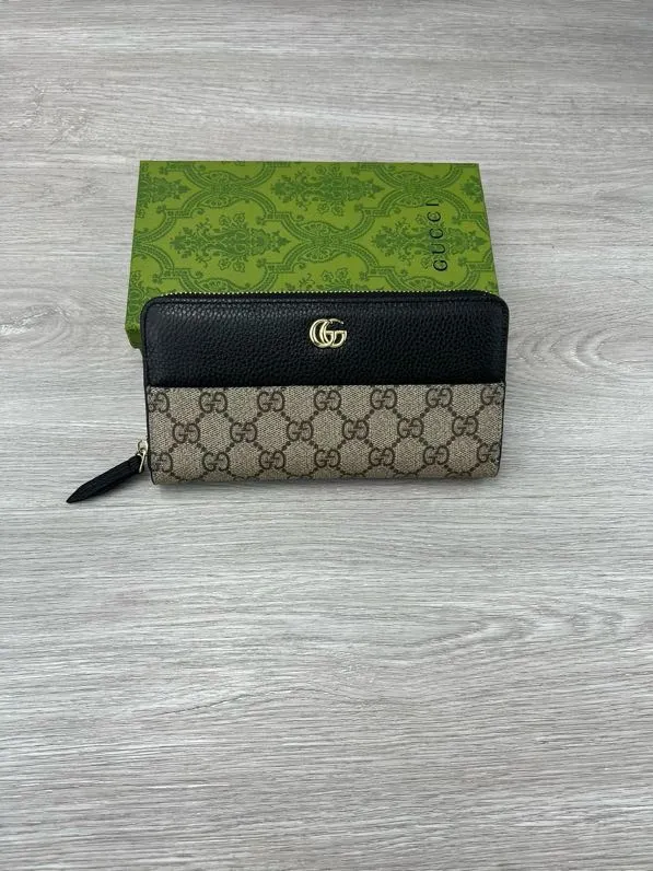 Gucci Wallets & Purse-419