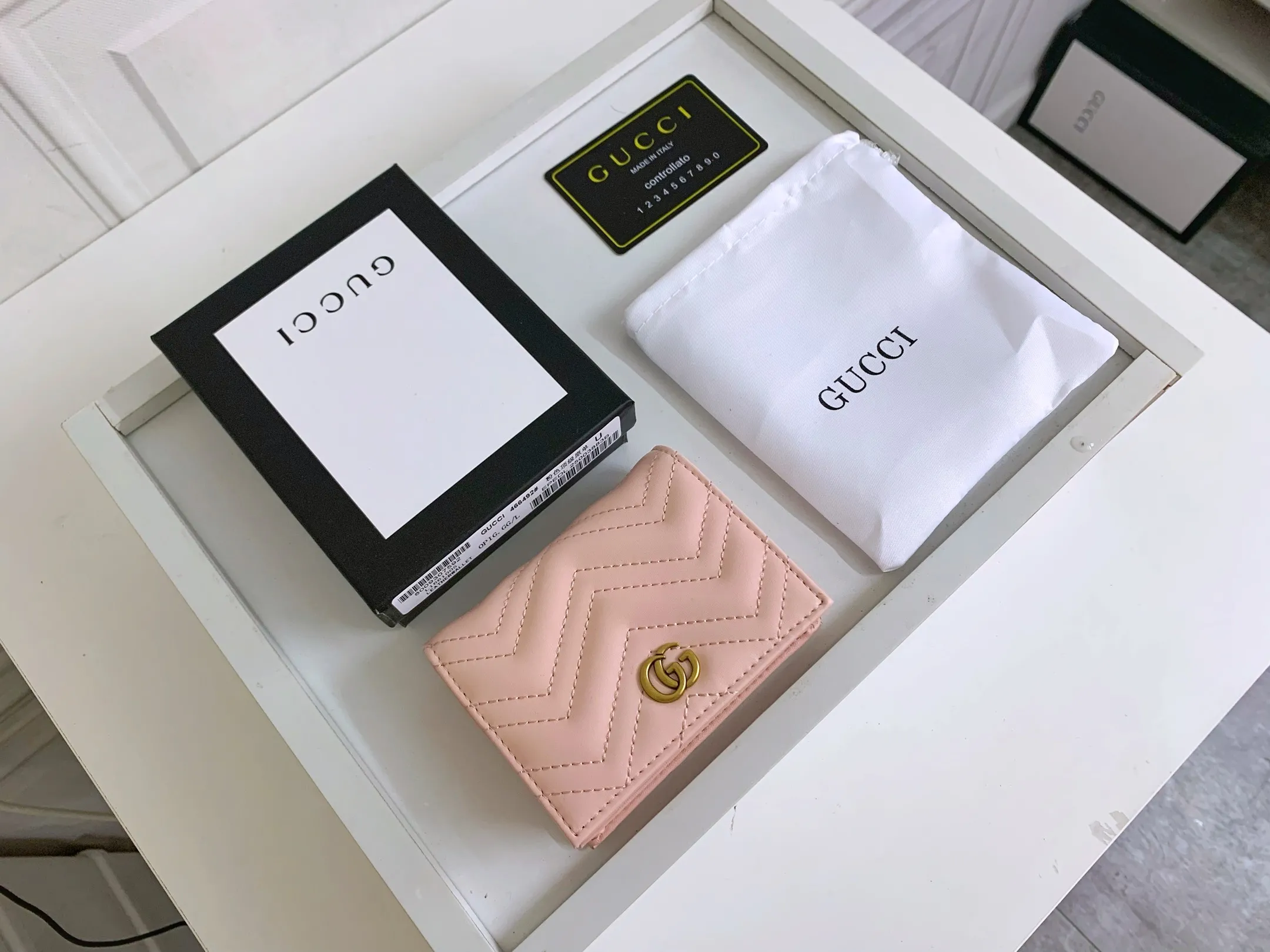Gucci Wallets & Purse-422