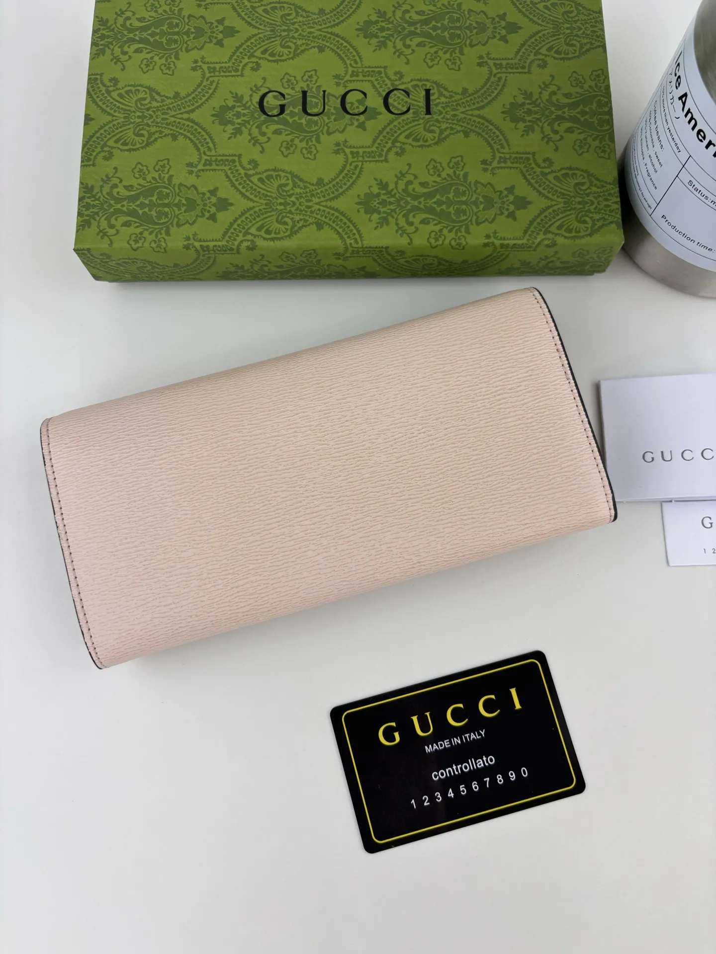 Alternative view of Gucci Wallets & Purse-526