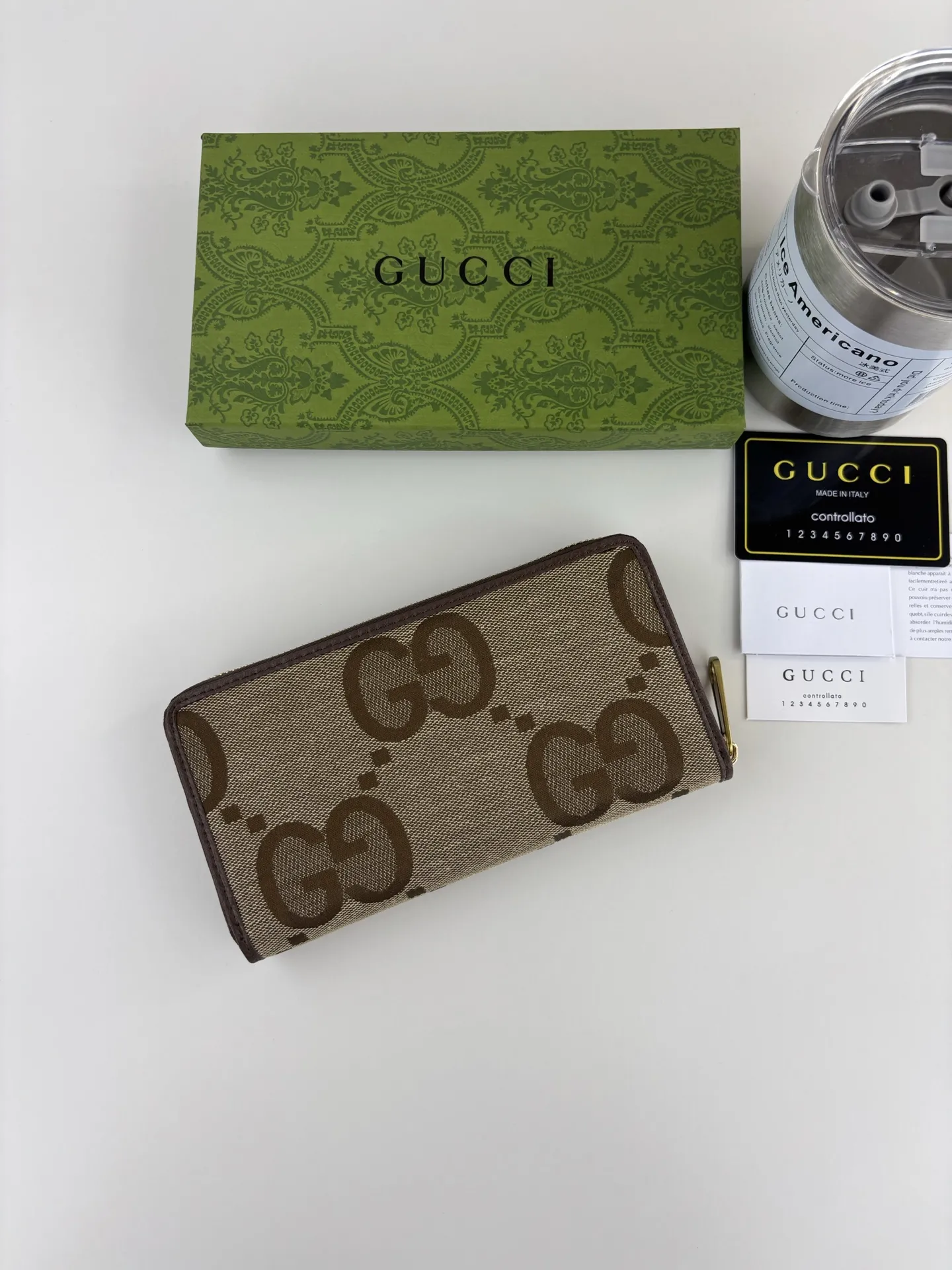 Alternative view of Gucci Wallets & Purse-550