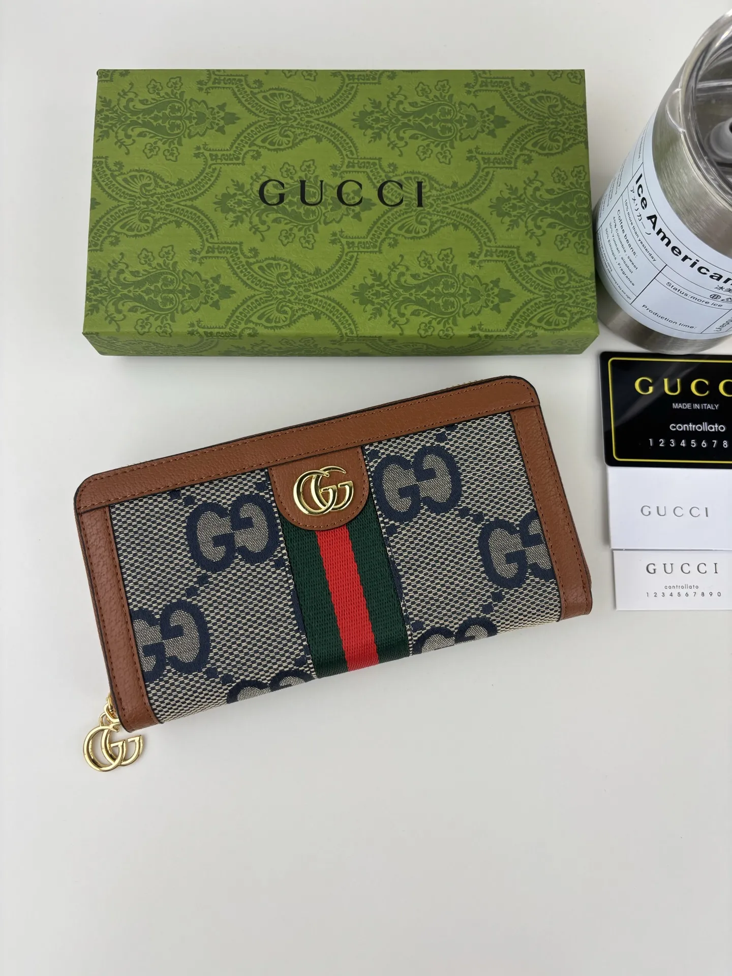 Gucci Wallets & Purse-551