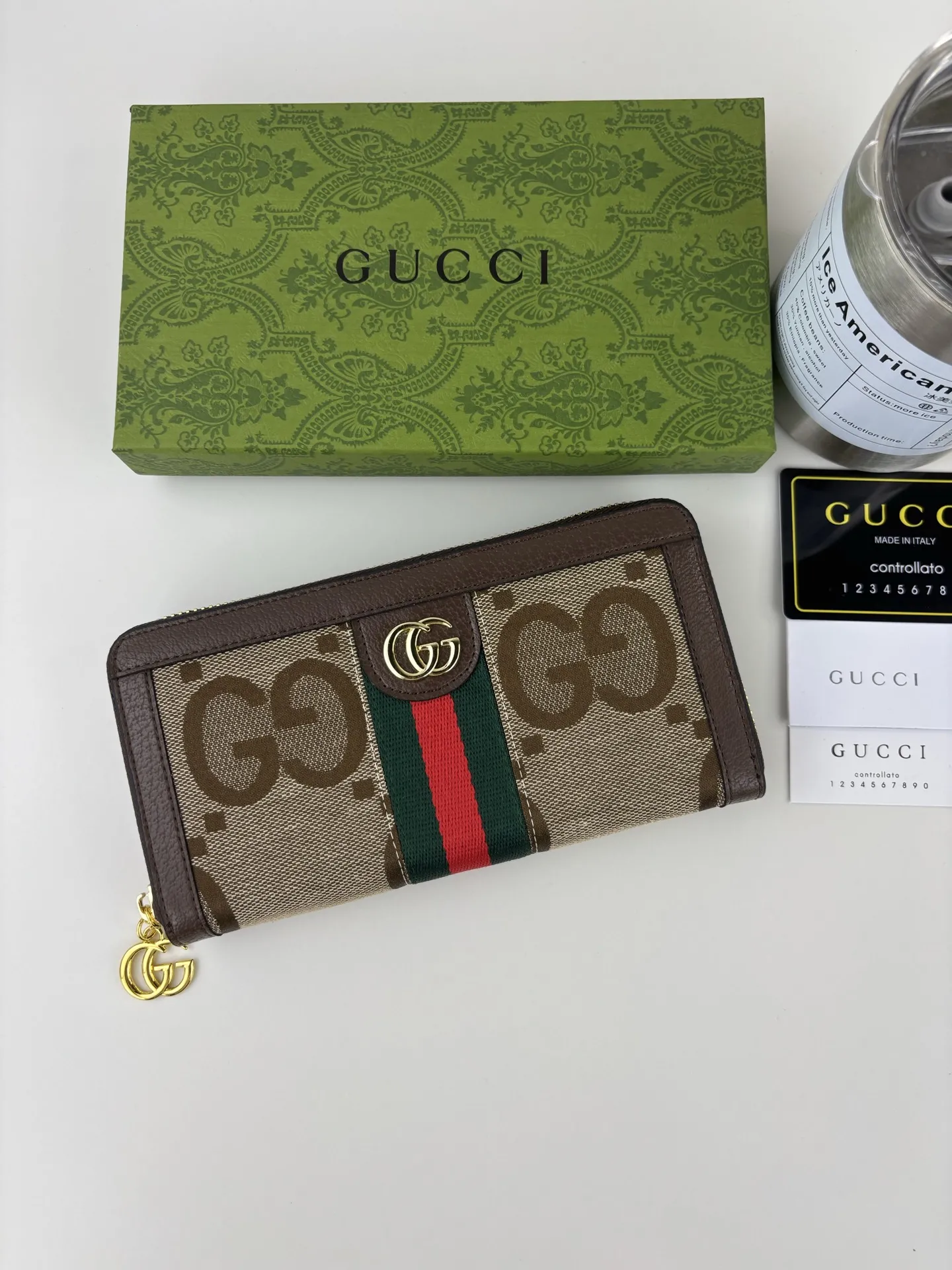 Gucci Wallets & Purse-552