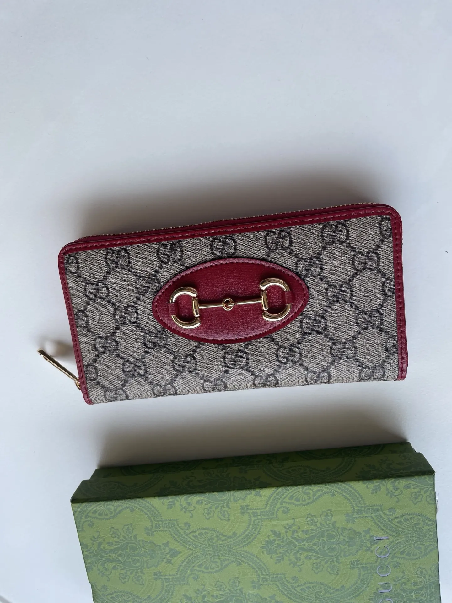 Alternative view of Gucci Wallets & Purse-575