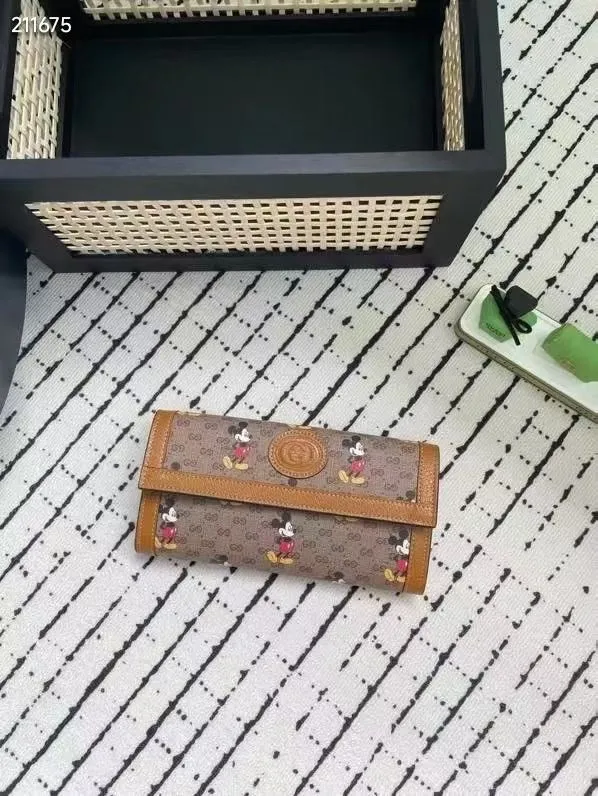 Alternative view of Gucci Wallets & Purse-605