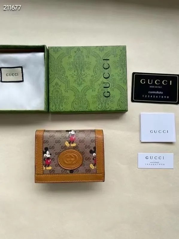 Gucci Wallets & Purse-607