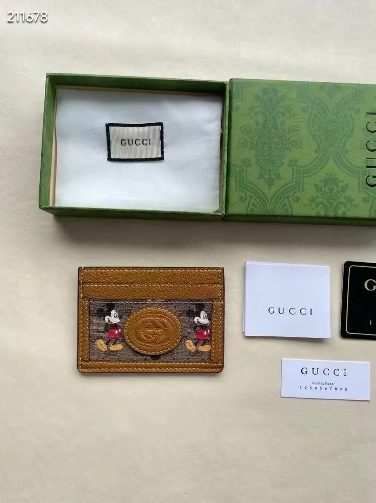 Gucci Wallets & Purse-608