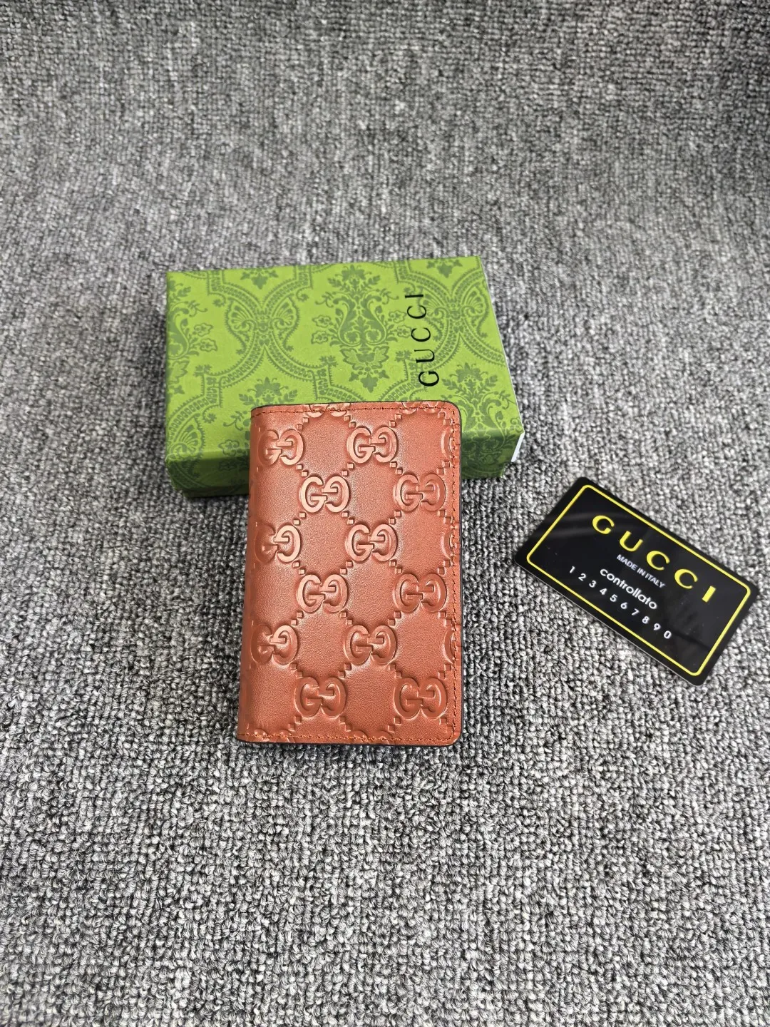 Gucci Wallets & Purse-612