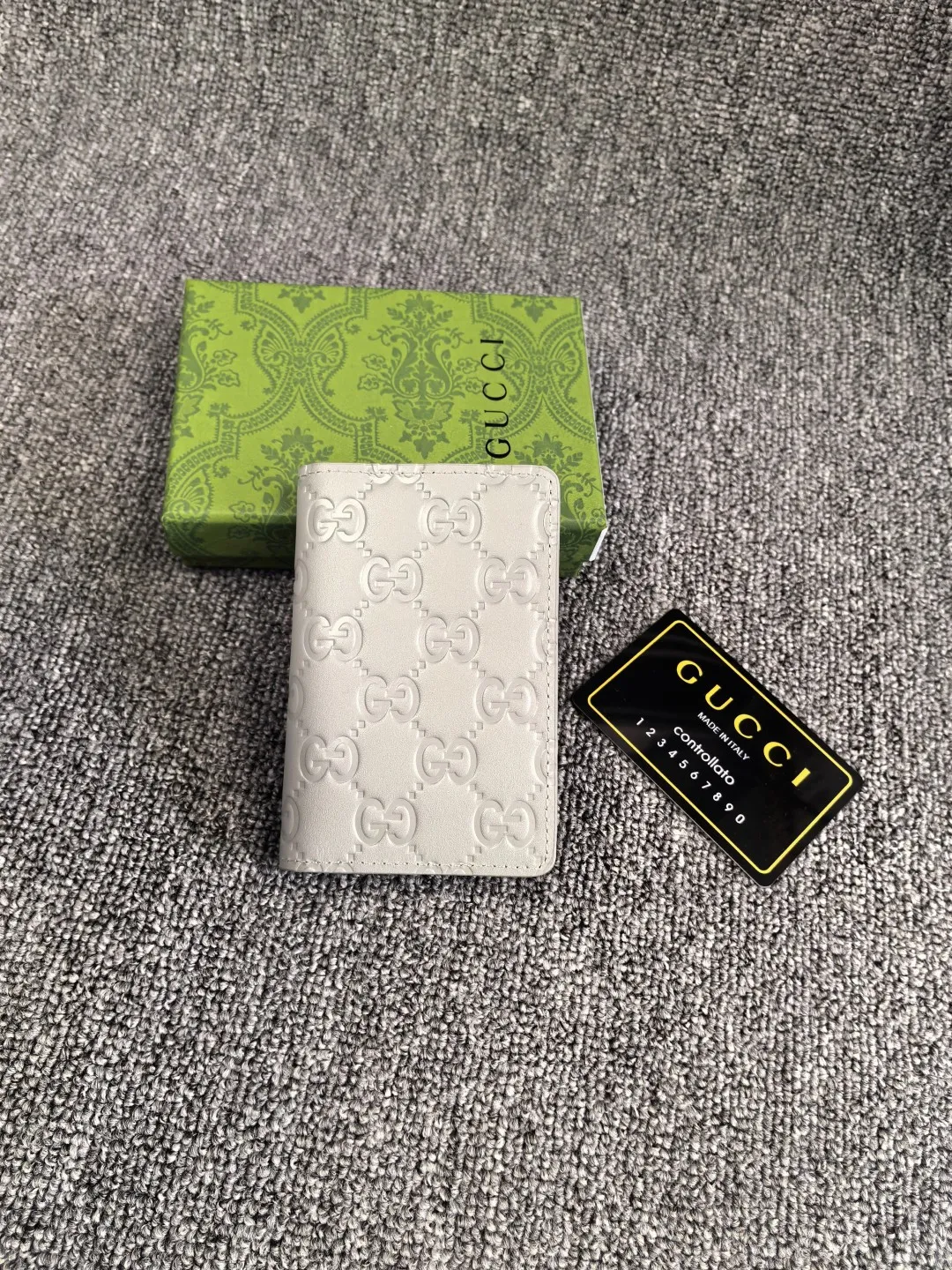 Alternative view of Gucci Wallets & Purse-613