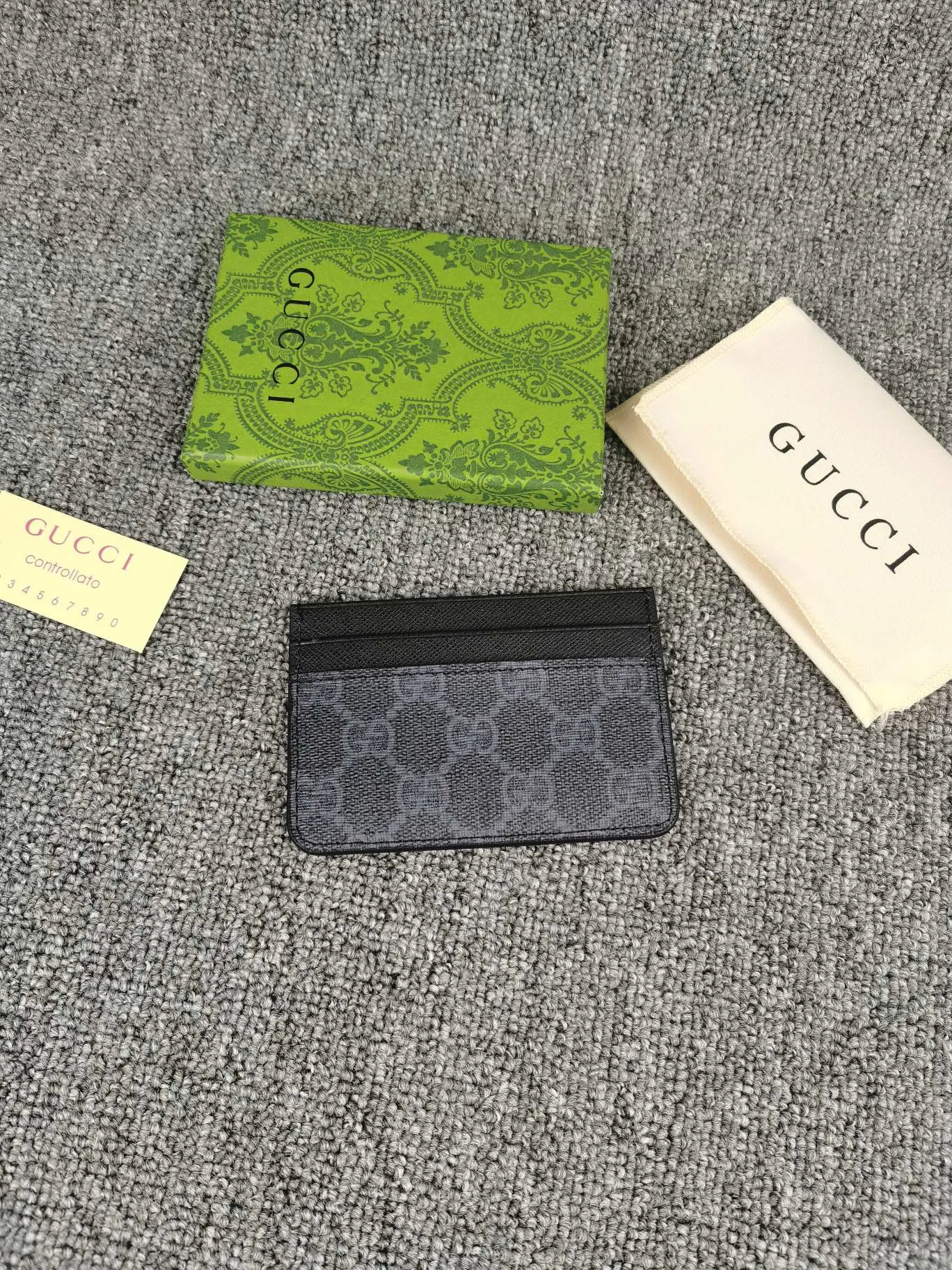 Gucci Wallets & Purse-616