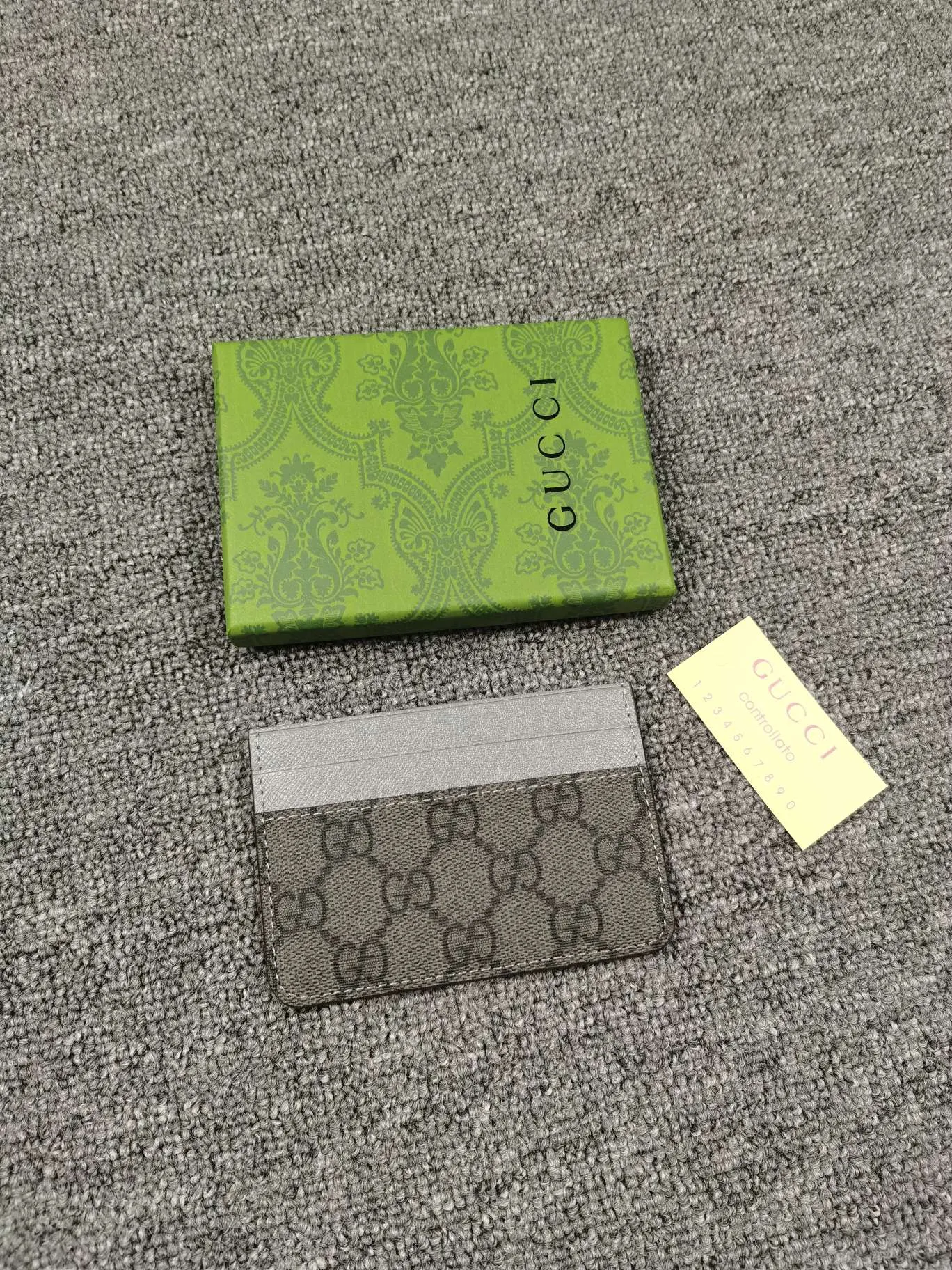 Alternative view of Gucci Wallets & Purse-619