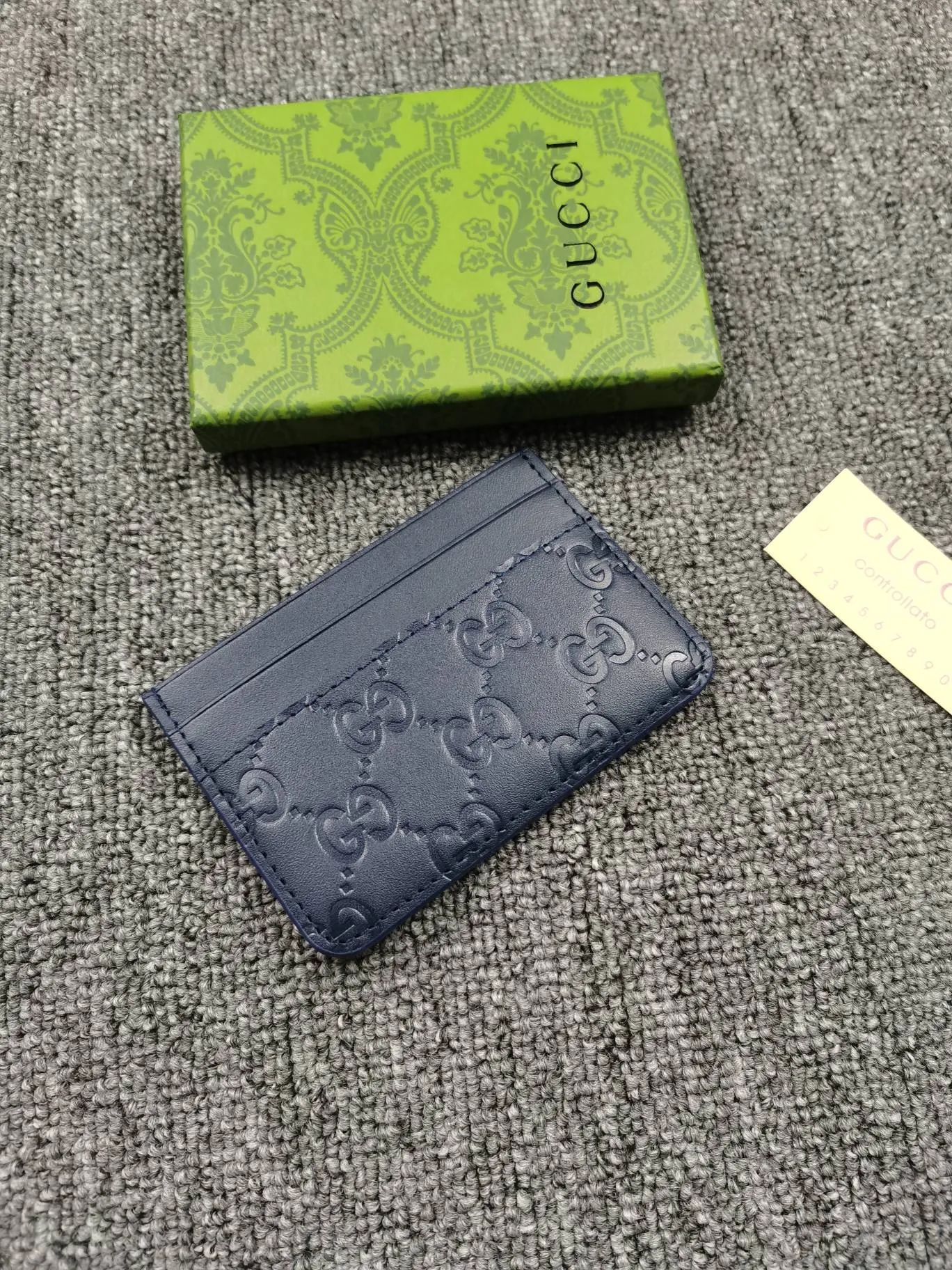 Alternative view of Gucci Wallets & Purse-620