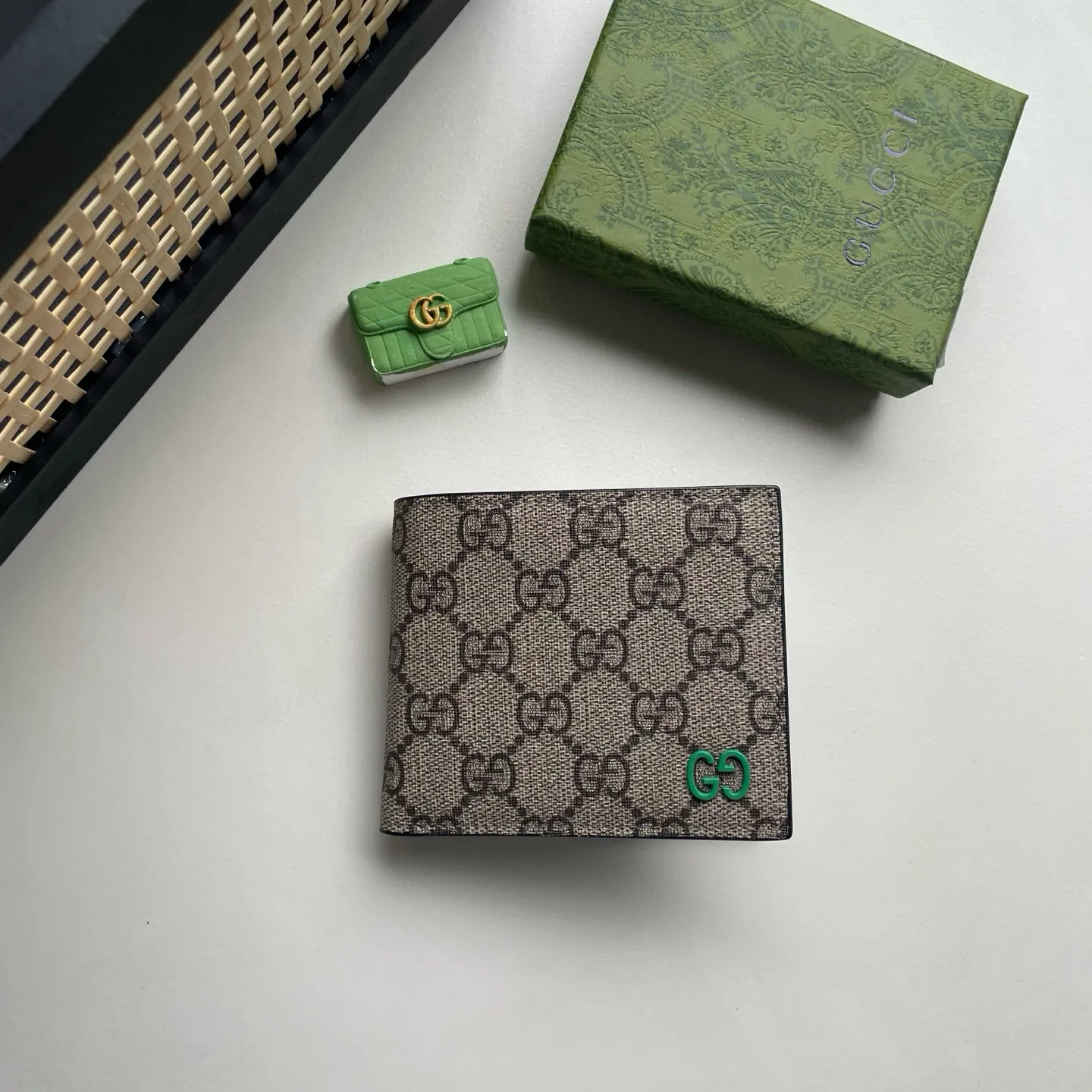 Gucci Wallets & Purse-649