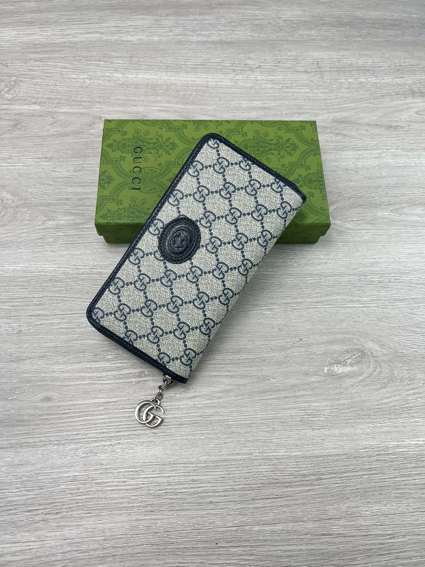 Alternative view of Gucci Wallets & Purse-665