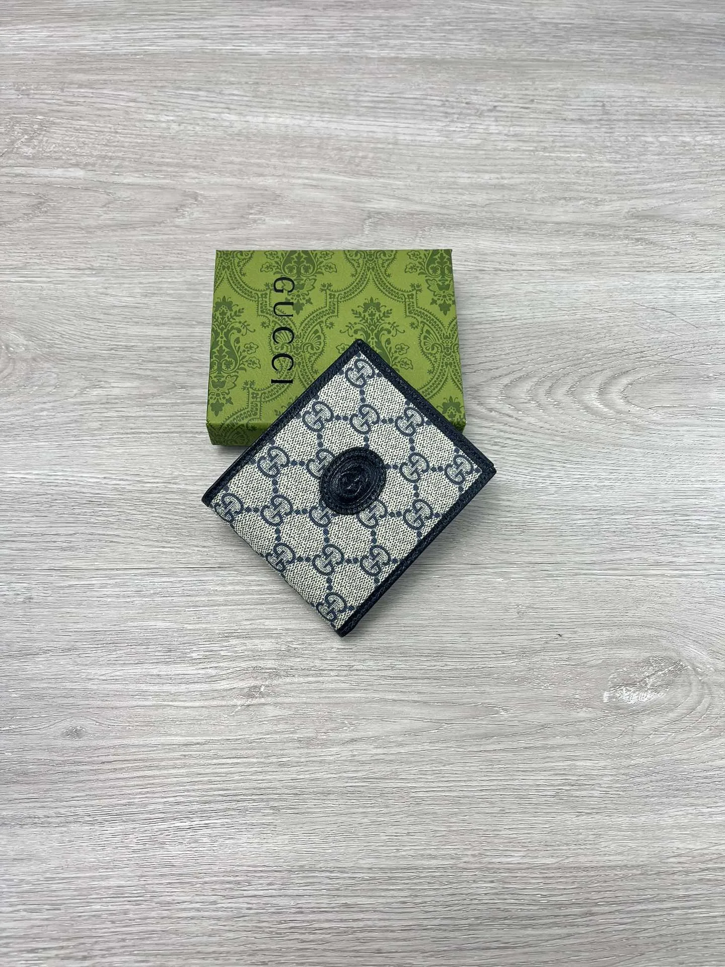 Alternative view of Gucci Wallets & Purse-670