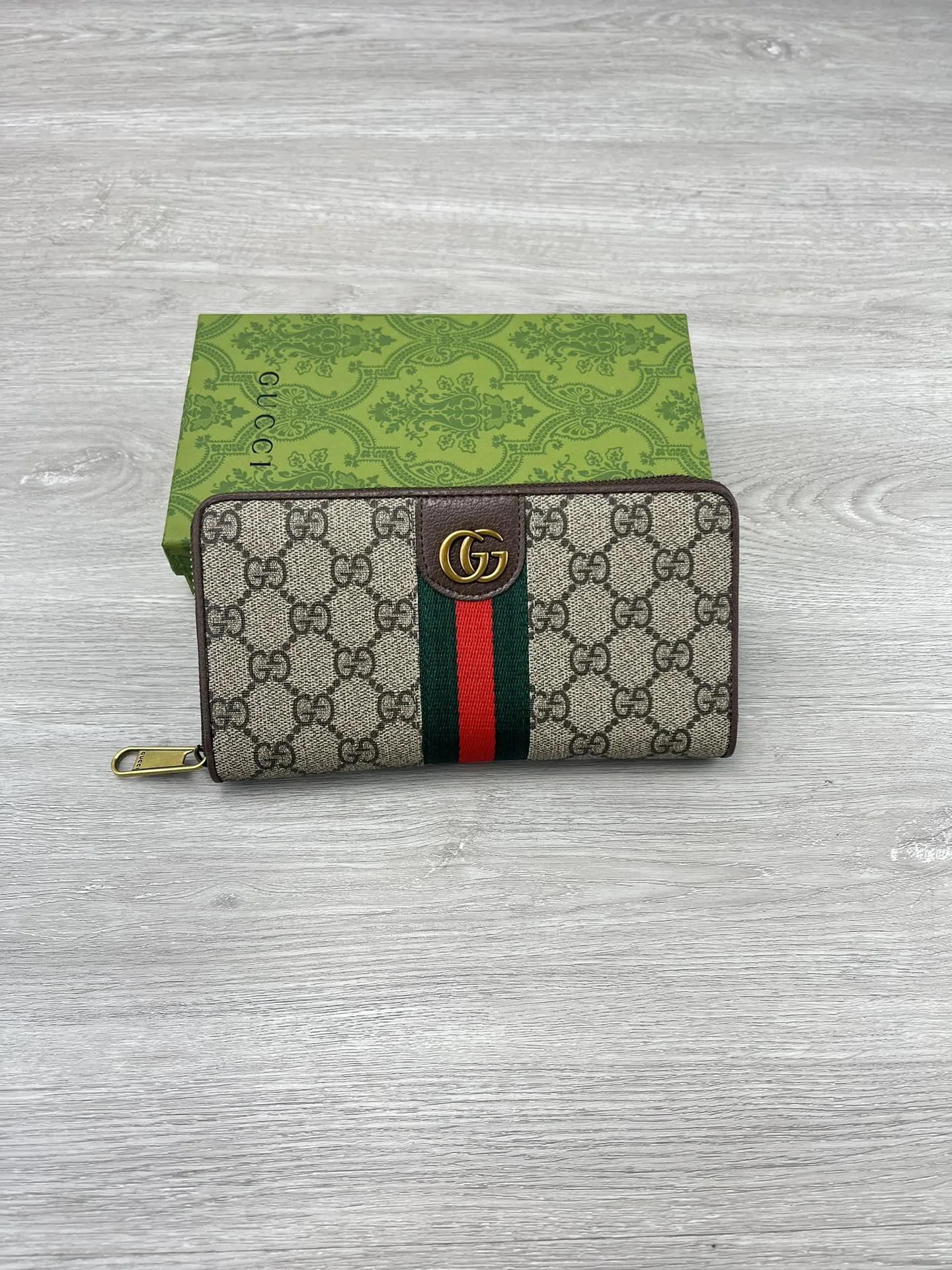 Gucci Wallets & Purse-676