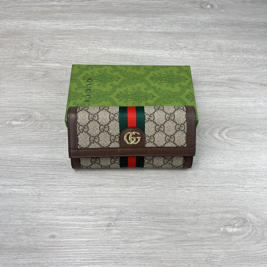 Gucci Wallets & Purse-680