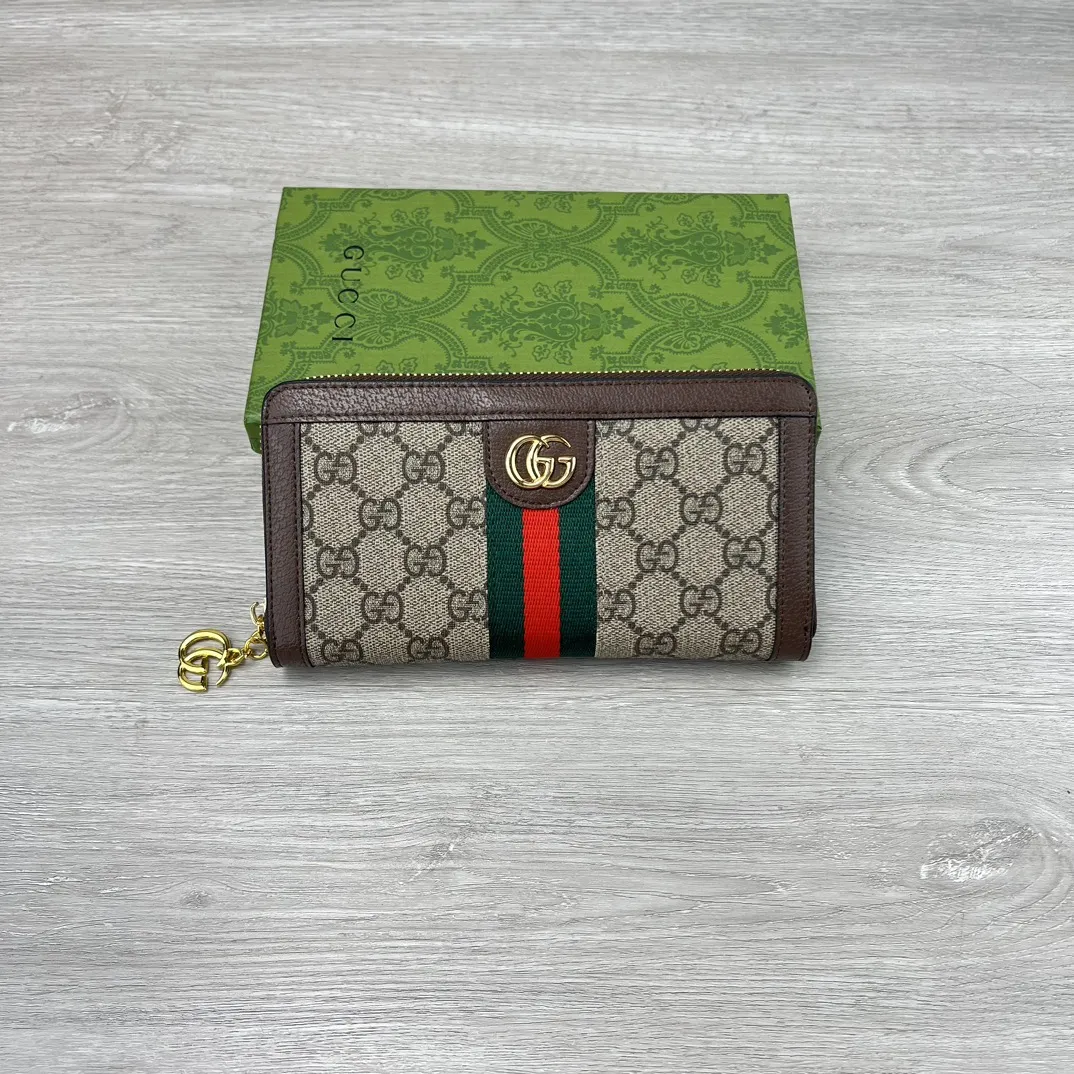 Gucci Wallets & Purse-685